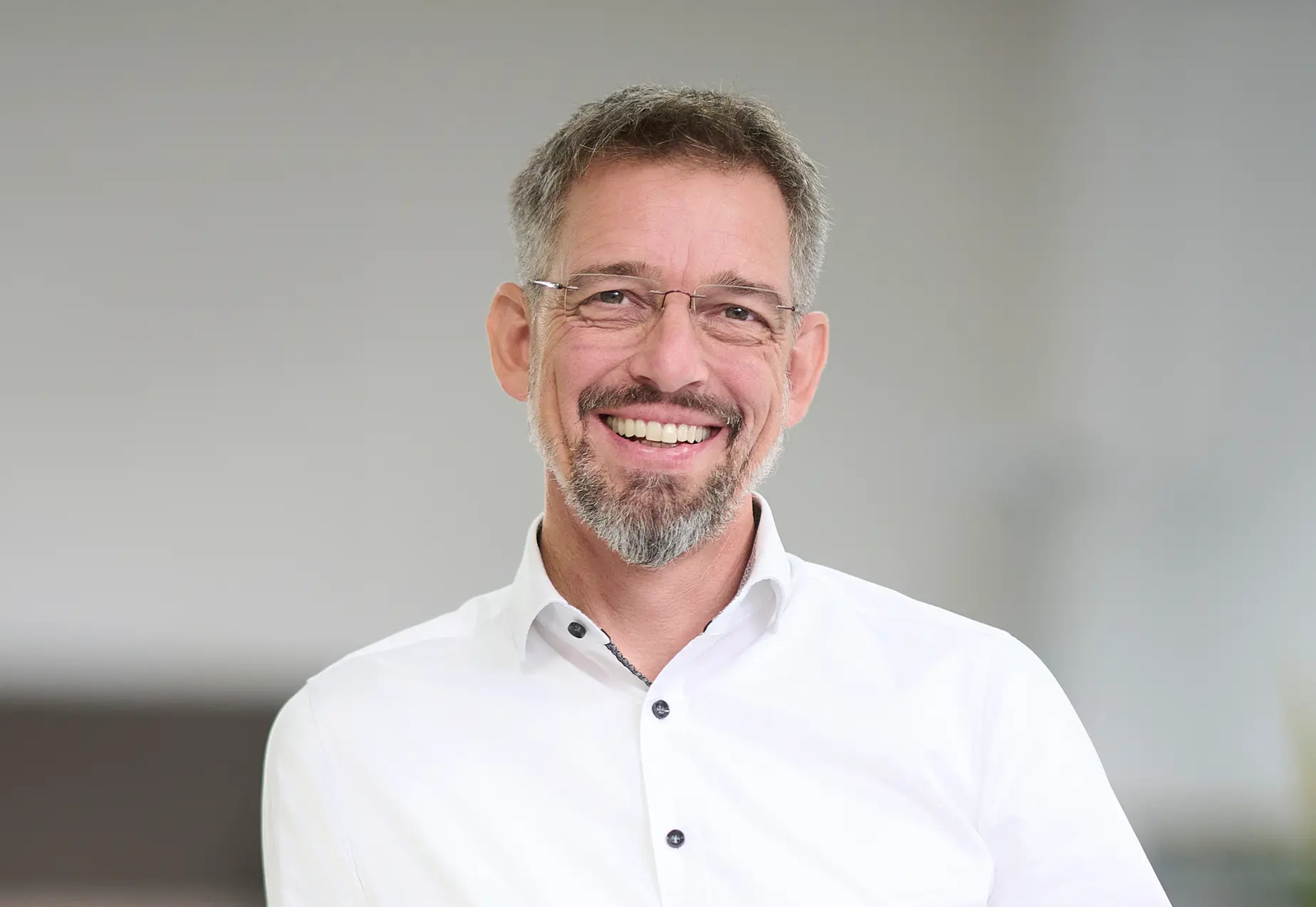 "Dr. Florian Besch - Experte für systemisches Coaching"